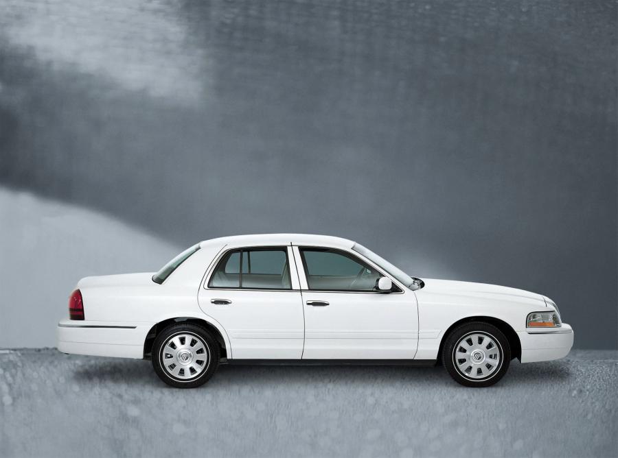  Mercury Grand Marquis 2003 года  (фото 2 из 19)